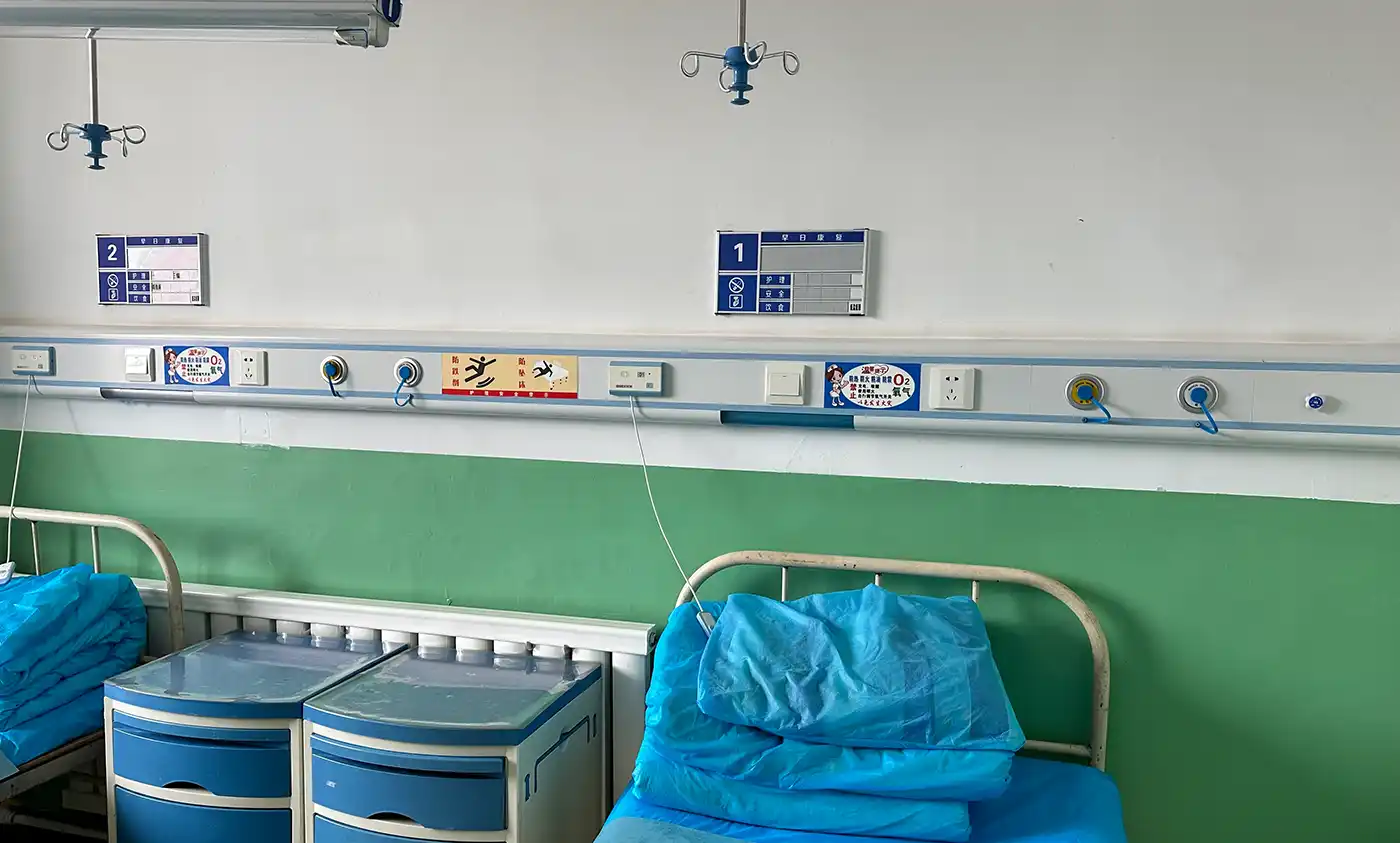 工程案例：电影小镇景区景区引导售卖一体机