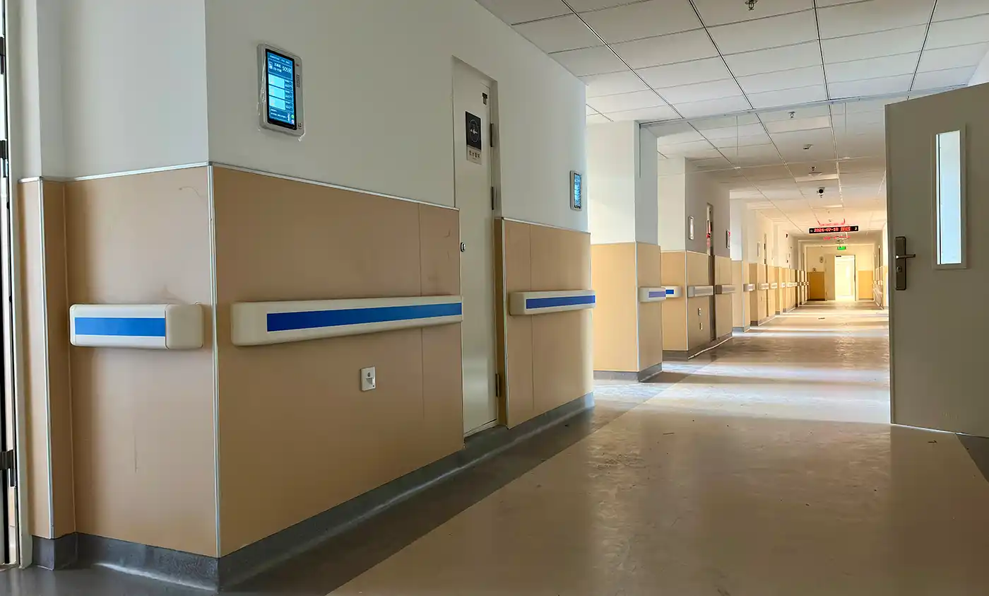 工程案例：电影小镇景区景区引导售卖一体机