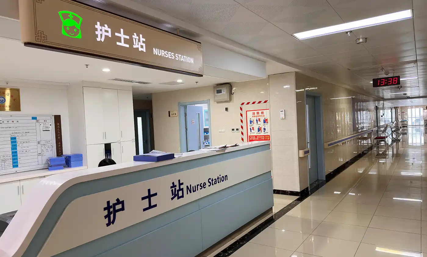 工程案例：电影小镇景区景区引导售卖一体机